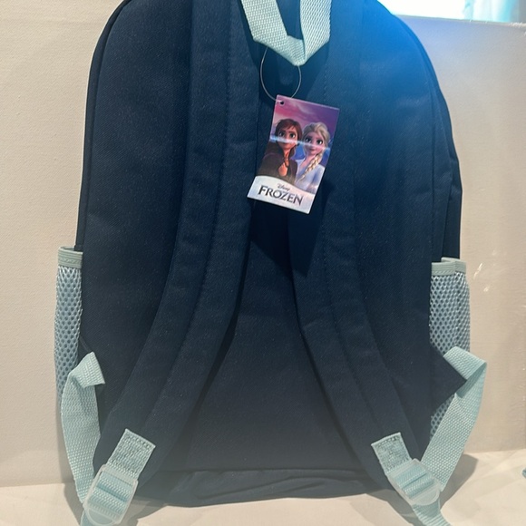 NWT Disney Frozen Backpack with mesh side pockets and zipper closure. - Picture 4 of 4